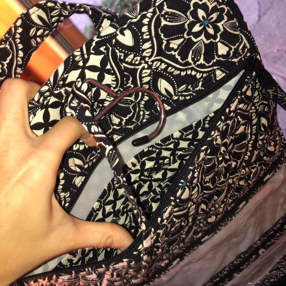 NWOT Vera Bradley Foldable Travel Bag - Picture 4 of 6